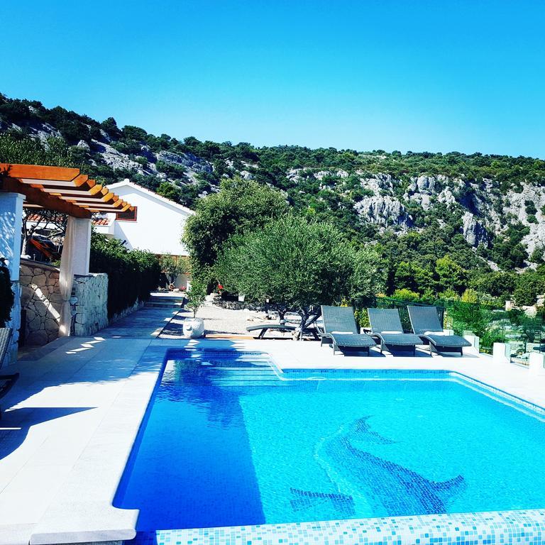 Villa Hera Sevid Esterno foto
