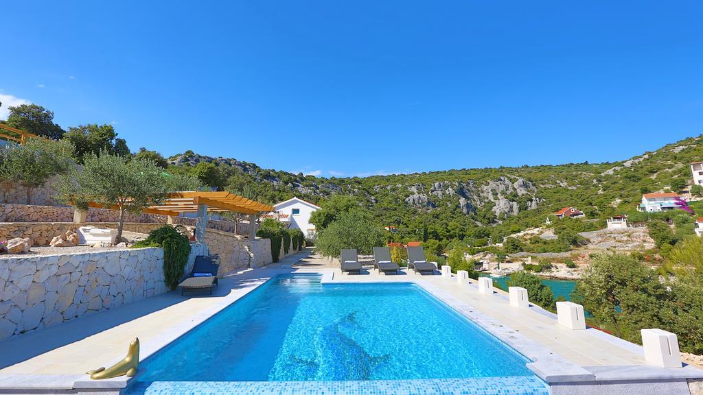 Villa Hera Sevid Esterno foto