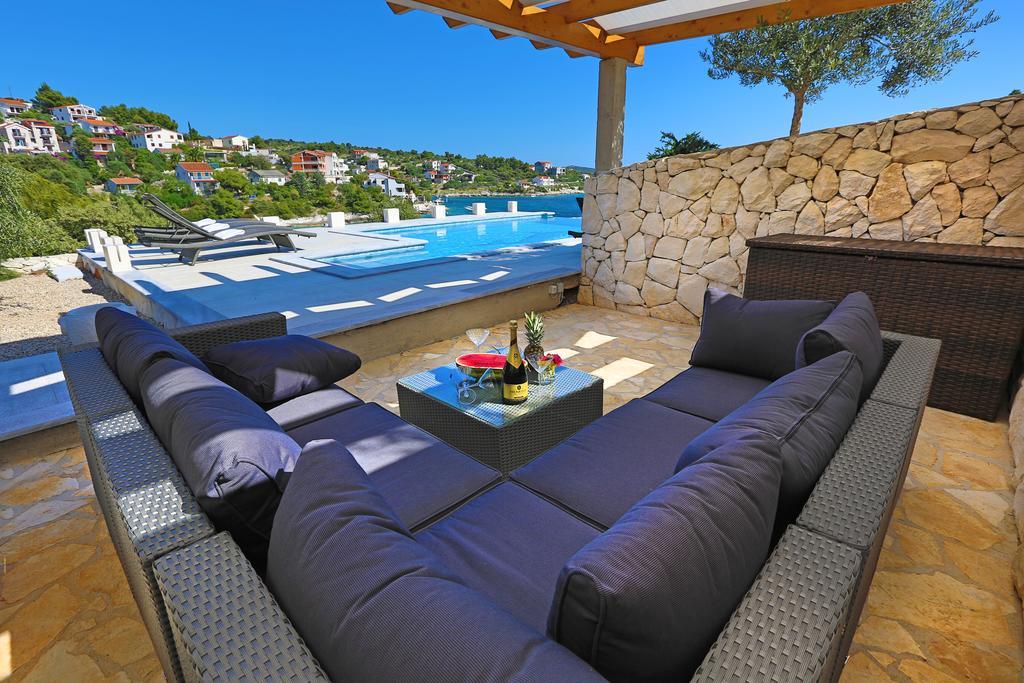 Villa Hera Sevid Esterno foto